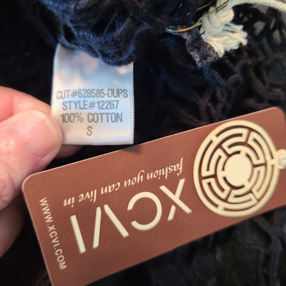 XCVI Crochet Lace Poncho Top Black S Cover Up USA Festival Peasant Gothic Witchy - Picture 7 of 8